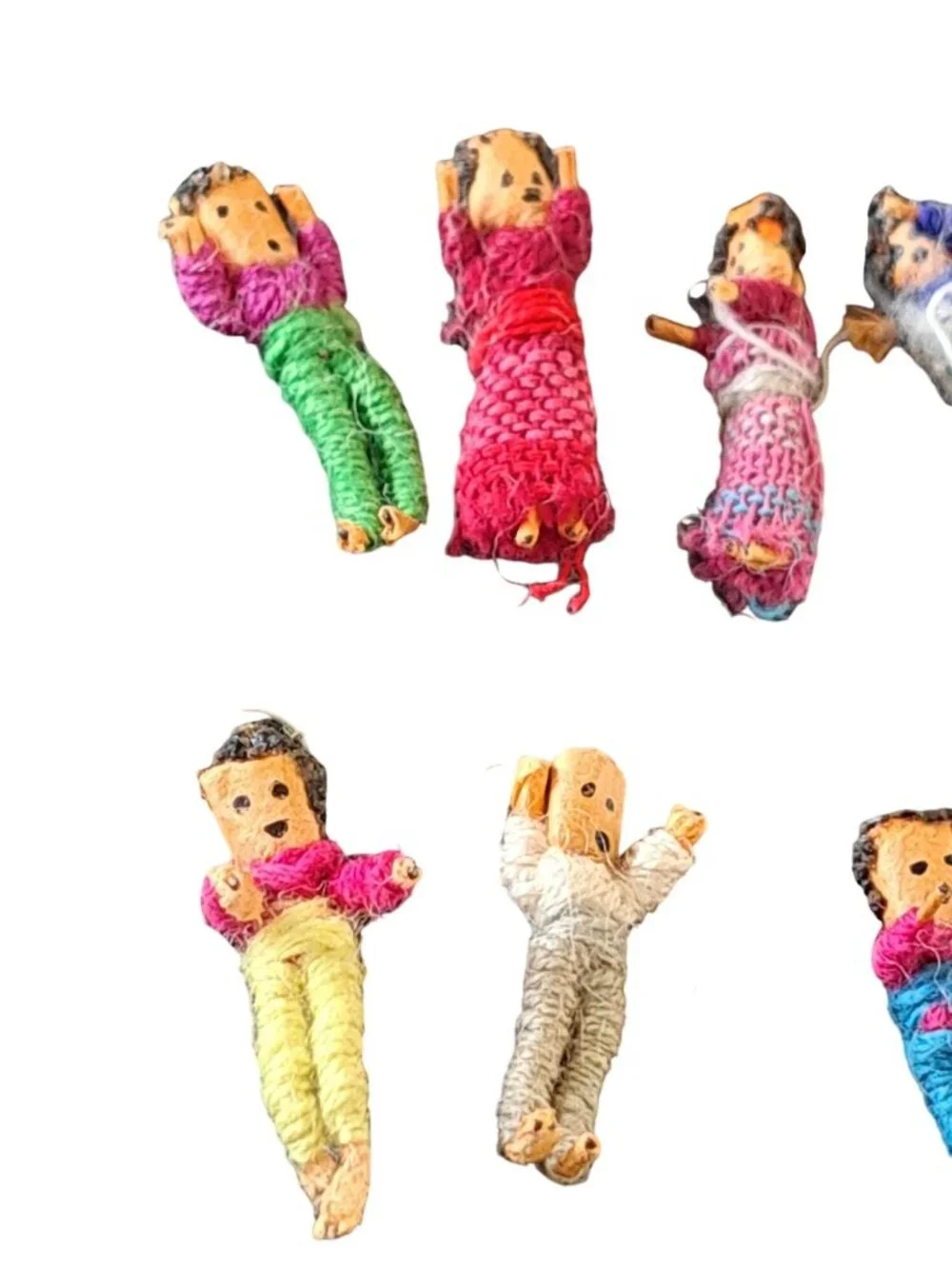 Handcrafted Guatemalan Worry Dolls Set Colorful Thread Clothing Folk Art Collect